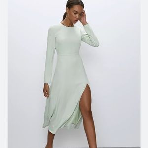 Aritzia Meghan dress. Size 4